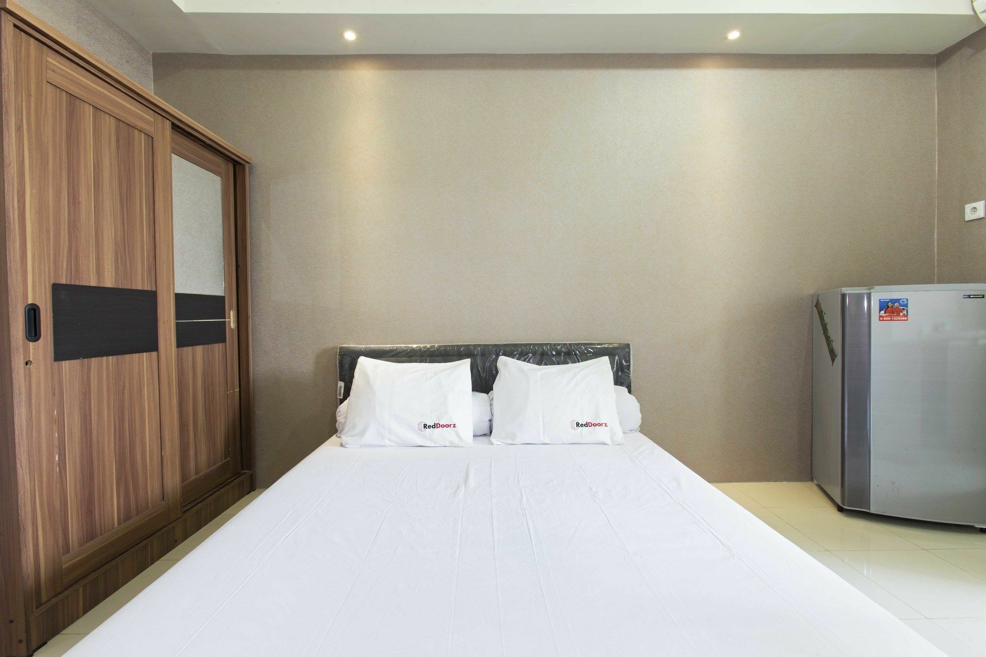 ג'קרטה Reddoorz Apartment @ Pegangsaan Kelapa Gading 3 מראה חיצוני תמונה